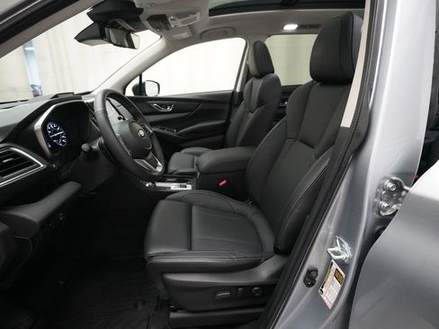 Used 2025 Subaru Ascent Limited w/ Popular Package #2 AWD/4WD image 7