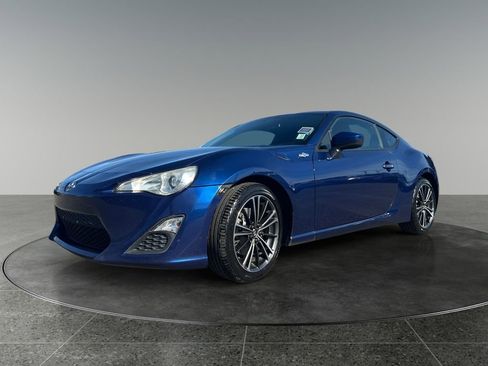 Used 2013 Scion FR-S RWD image 3
