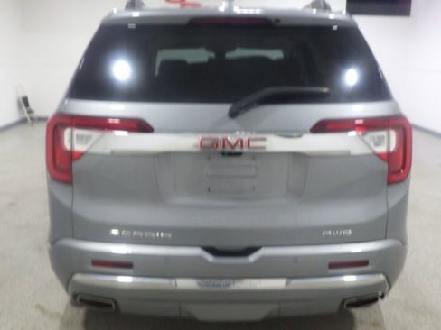 Used 2023 GMC Acadia Denali w/ Denali Ultimate Package AWD/4WD image 3