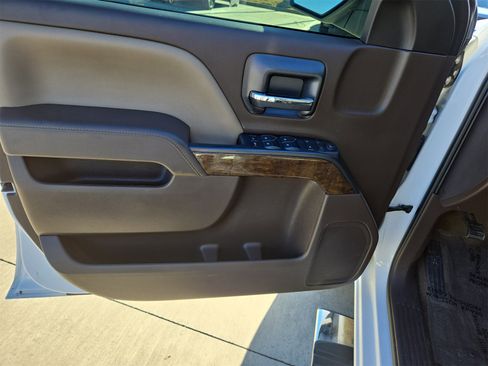 Used 2018 Chevrolet Silverado 1500 LT w/ All Star Edition image 11