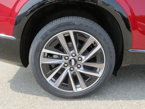 New 2026 Cadillac Vistiq Sport image 11