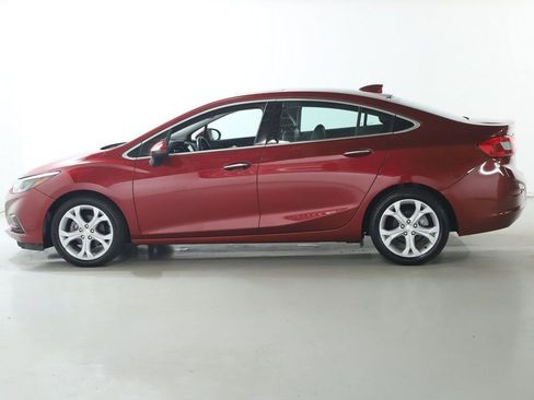 Used 2018 Chevrolet Cruze Premier image 37