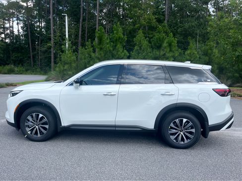 Certified 2025 INFINITI QX60 Pure image 31