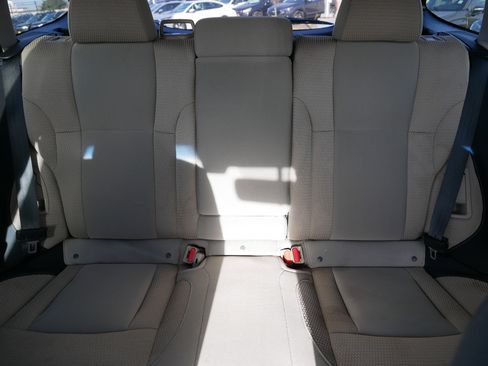 Used 2020 Subaru Outback Premium image 13