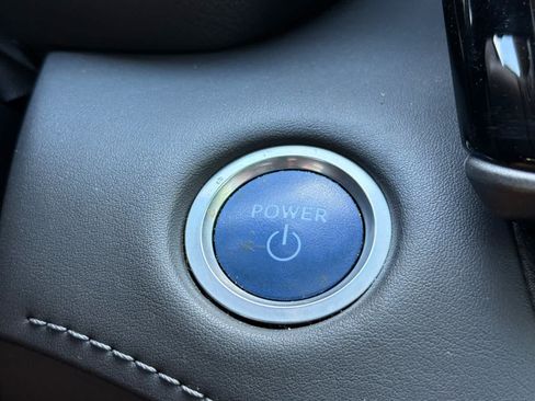 Used 2020 Toyota Highlander XLE AWD/4WD image 26