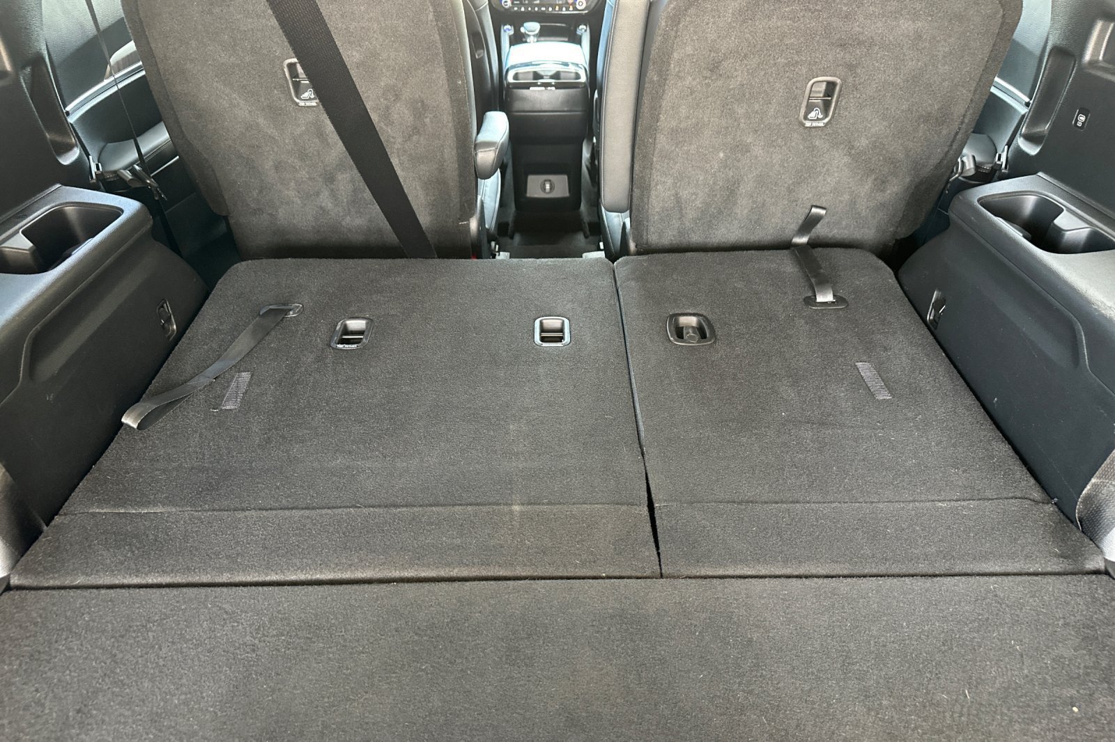 Used 2024 Kia Telluride EX w/ EX Captain's Chair Package FWD image 16