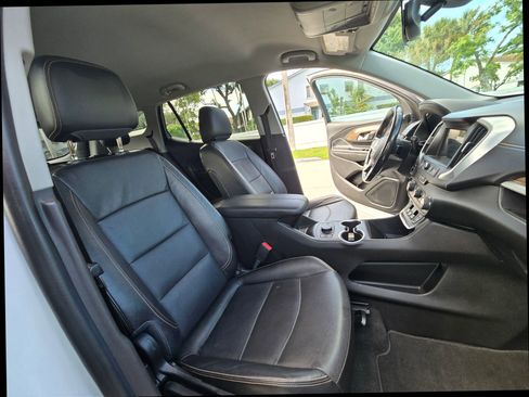 Used 2020 GMC Terrain SLT AWD/4WD image 31