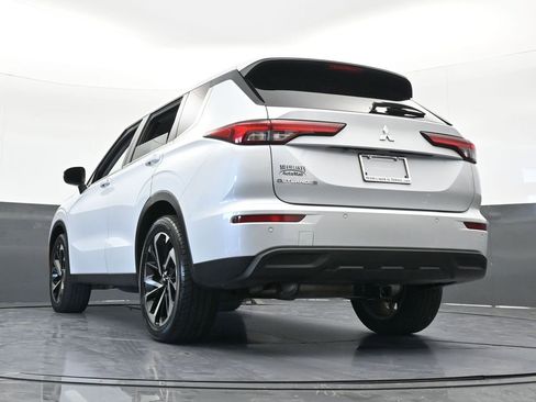 Used 2022 Mitsubishi Outlander ES image 58