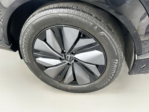 Used 2023 Nissan Ariya FWD image 11