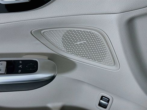 Certified 2026 Mercedes-Benz C 300 Sedan image 19
