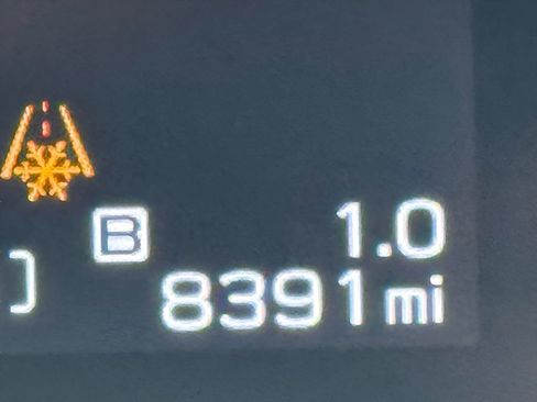 Used 2025 Subaru Forester Premium image 10