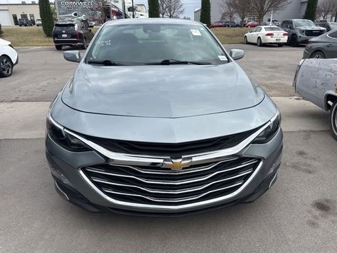 Used 2024 Chevrolet Malibu LT image 2