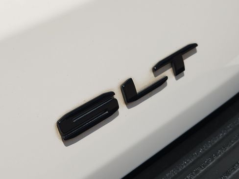 Used 2022 GMC Yukon SLT w/ SLT Premium Package RWD image 12