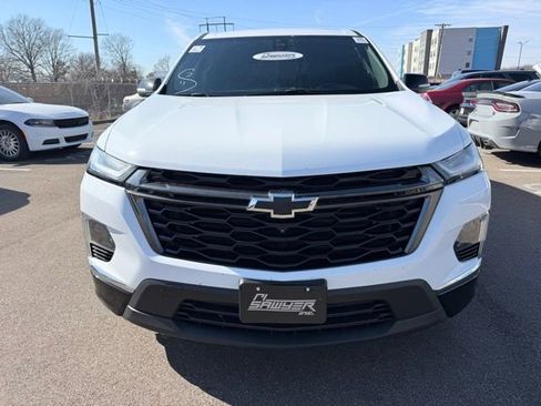 Used 2023 Chevrolet Traverse Premier w/ Redline Edition image 2