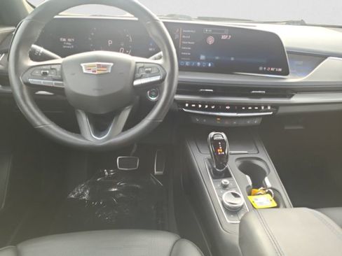 Used 2024 Cadillac XT4 Sport AWD/4WD image 14