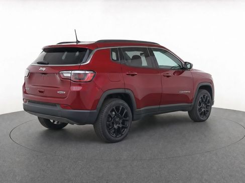 Used 2022 Jeep Compass Latitude AWD/4WD image 31
