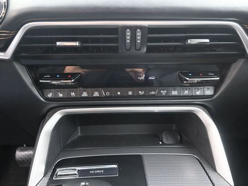 Used 2024 MAZDA CX-90 Plug-In Hybrid w/ Premium Plus AWD/4WD image 14