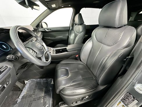 Used 2023 Hyundai Palisade Calligraphy image 22