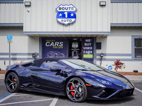 Used 2020 Lamborghini Huracan EVO RWD image 4