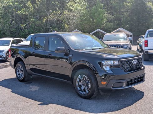 Used 2025 Ford Maverick XLT w/ XLT Luxury Package image 11