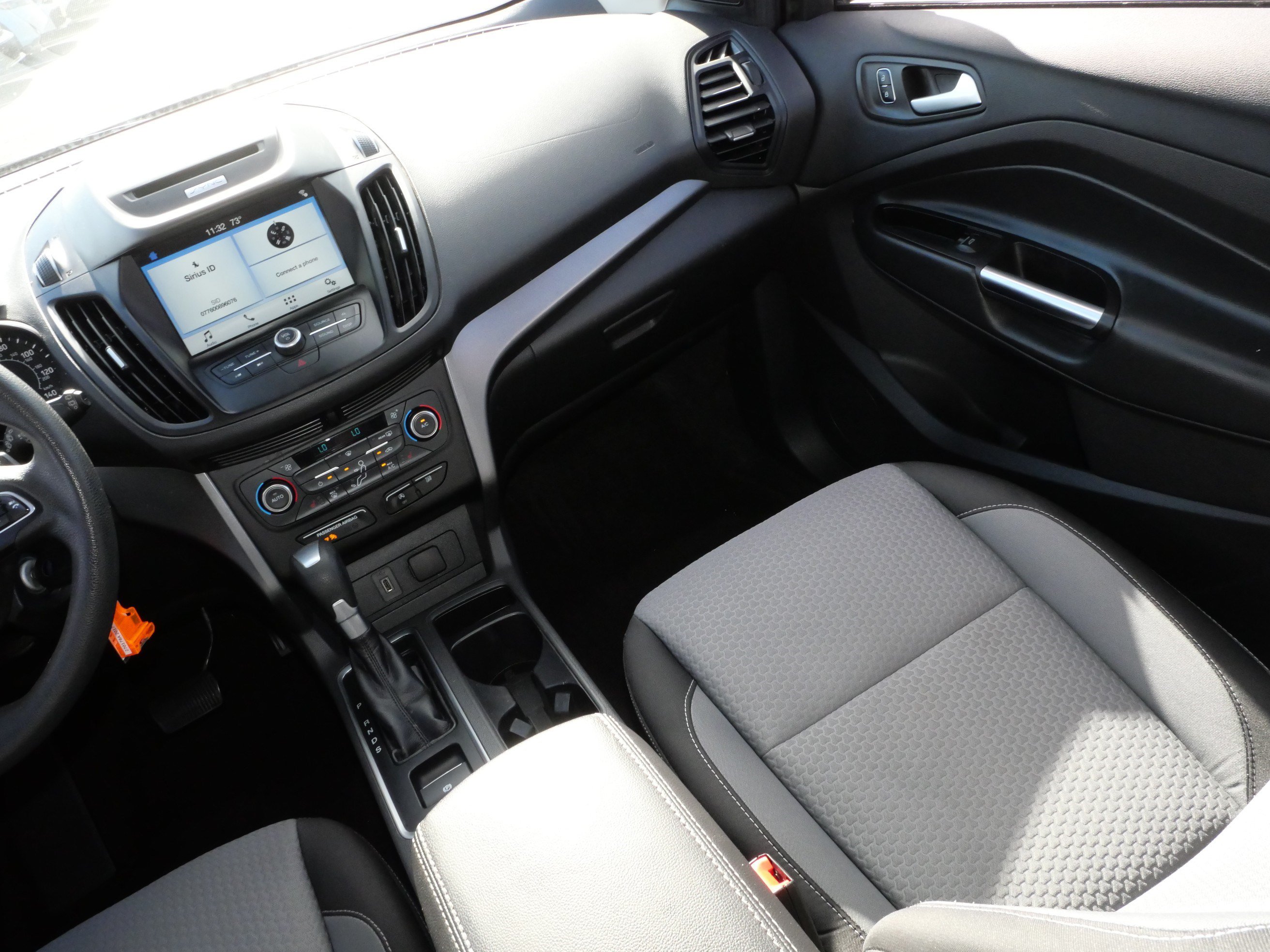 Used 2017 Ford Escape SE w/ Equipment Group 201A FWD image 5