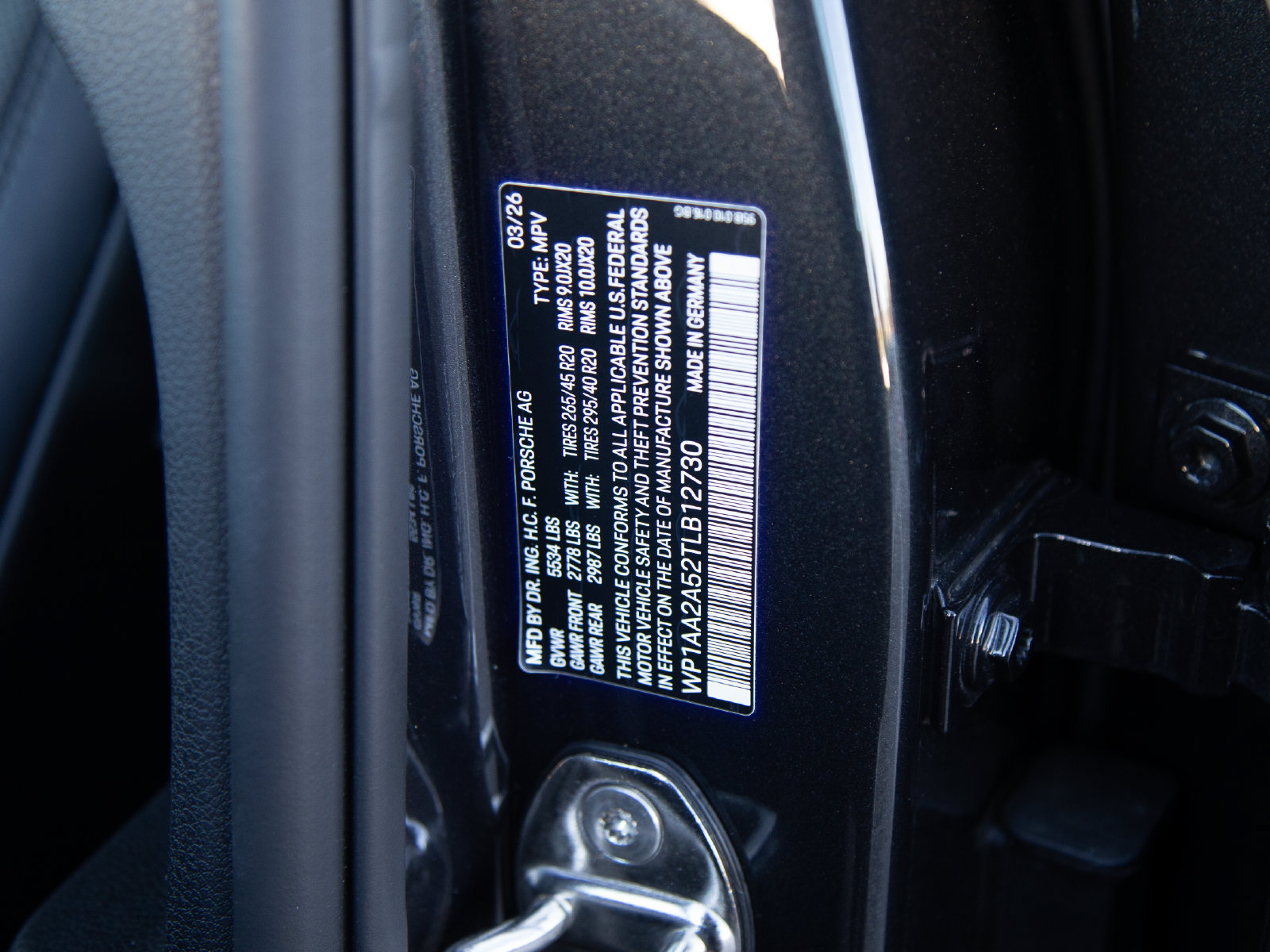 Used 2026 Porsche Macan AWD/4WD image 29