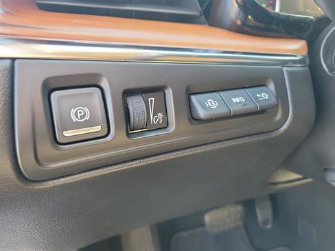 Used 2019 Cadillac XT5 Platinum image 58