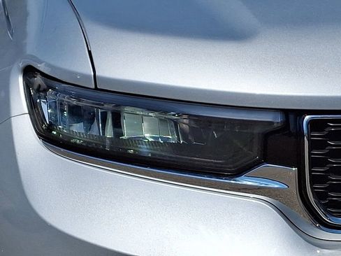 Used 2023 Jeep Grand Cherokee L Limited image 10