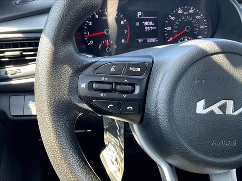 Used 2023 Kia Rio S image 18