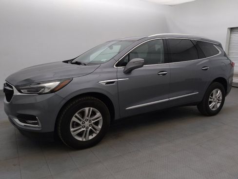 Used 2021 Buick Enclave Essence FWD image 2