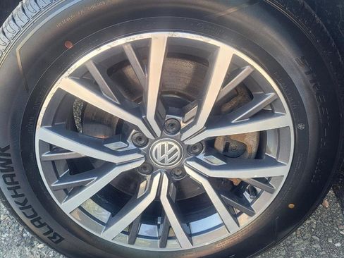 Used 2019 Volkswagen Tiguan SE w/ Panoramic Sunroof Package AWD/4WD image 46