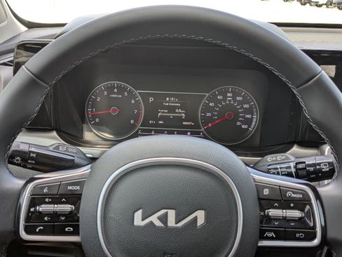 Certified 2022 Kia Sorento S image 35