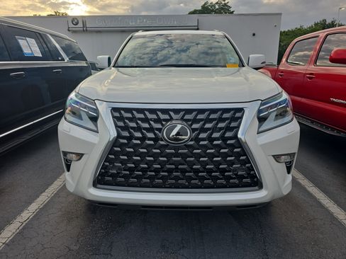 Used 2022 Lexus GX 460 Premium AWD/4WD image 2
