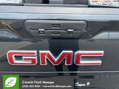 Used 2022 GMC Sierra 1500 Denali w/ Denali Reserve Package AWD/4WD image 8