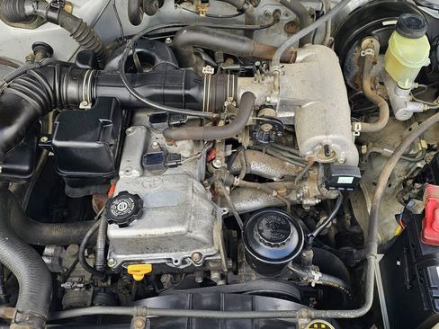 Used 2000 Toyota Tacoma 2WD Regular Cab image 22