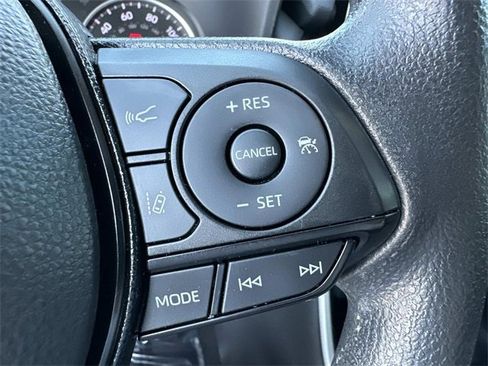 Used 2021 Toyota RAV4 XLE image 27