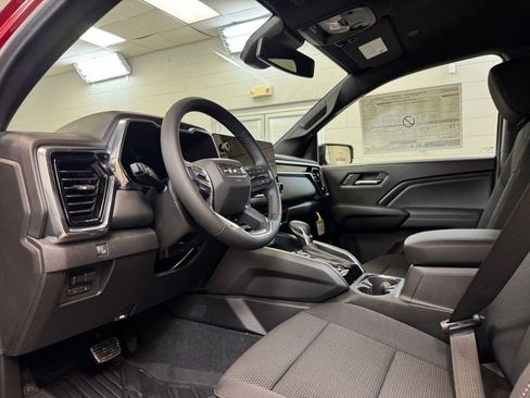 New 2026 GMC Canyon Elevation w/ Convenience Package image 14