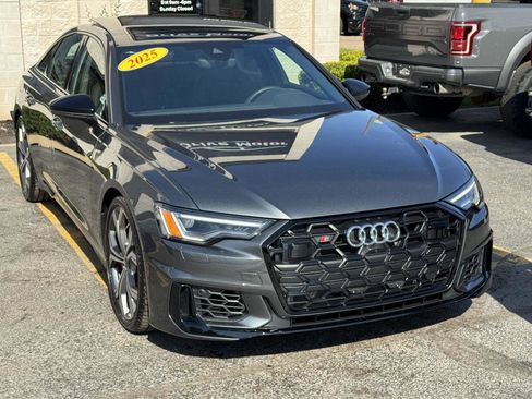 Used 2025 Audi S6 Premium Plus w/ Premium Plus Package AWD/4WD image 11