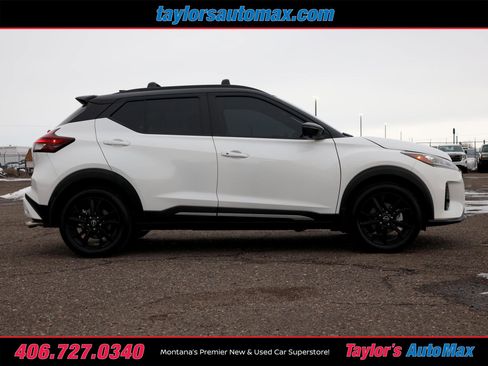 Used 2024 Nissan Kicks SR w/ Interior Electronics Package image 3