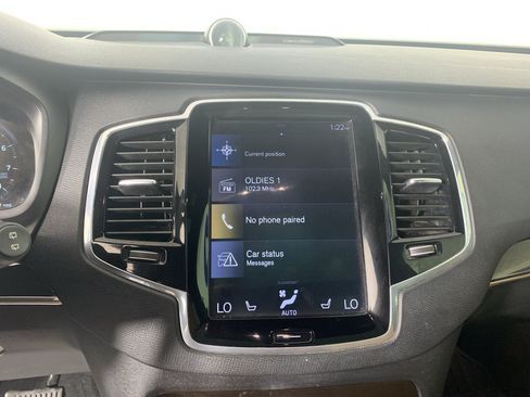 Used 2018 Volvo XC90 T6 Momentum w/ Convenience Package AWD/4WD image 25