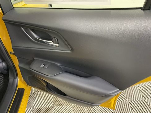 New 2026 Toyota Prius Plug-In Hybrid FWD image 19