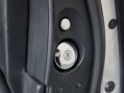 Used 2014 Rolls-Royce Ghost image 26