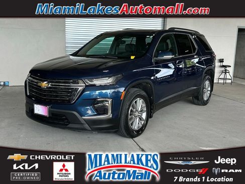 Used 2023 Chevrolet Traverse LT w/ LPO, Floor Liner Package image 1