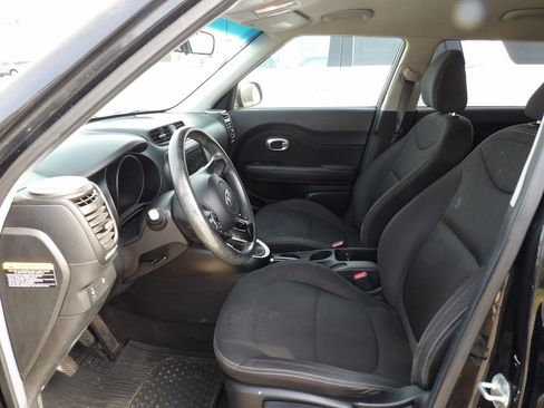 Used 2016 Kia Soul image 5