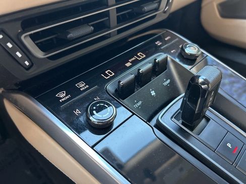 Used 2021 Porsche 911 Targa 4S Heritage Design image 47