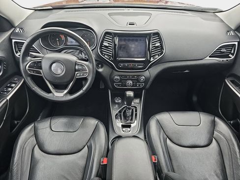 Used 2019 Jeep Cherokee Limited w/ Luxury Group AWD/4WD image 10