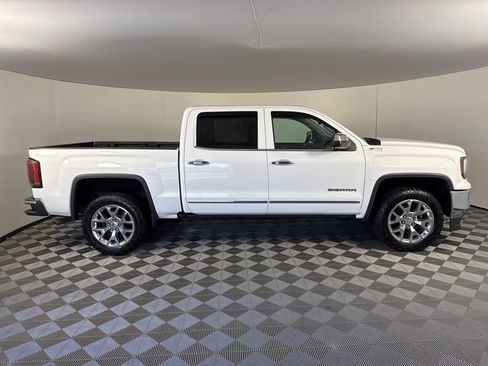 Used 2018 GMC Sierra 1500 SLT w/ SLT Premium Package AWD/4WD image 6