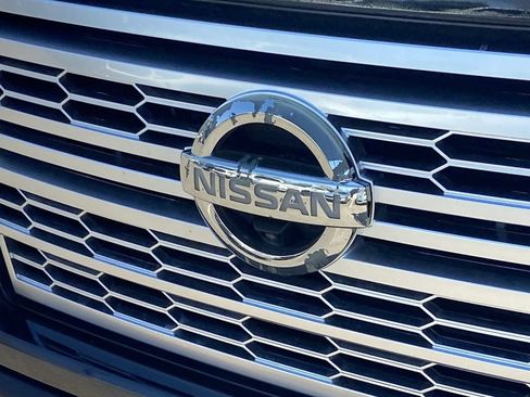 Used 2021 Nissan Titan Platinum Reserve w/ Moonroof Package AWD/4WD image 27