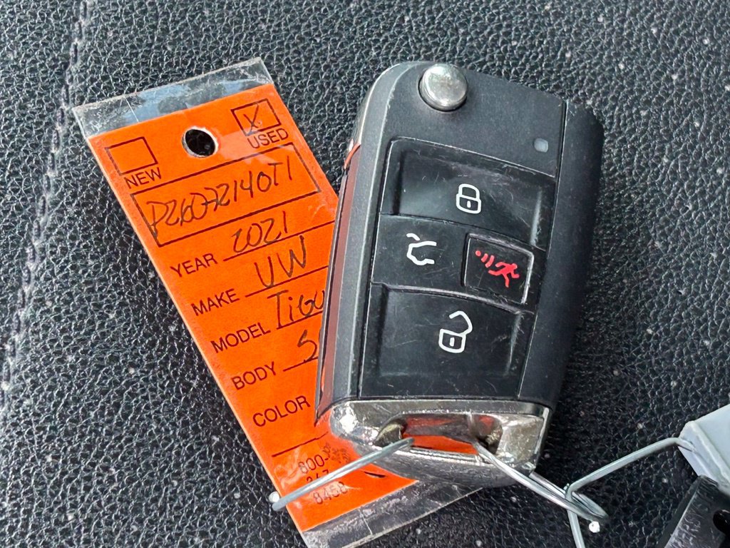 Used 2021 Volkswagen Tiguan SE FWD image 53