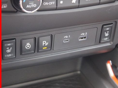 Certified 2026 Nissan Frontier PRO-4X w/ Pro-4x Convenience Package AWD/4WD image 39